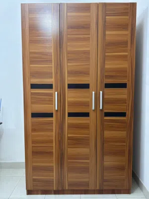 3 door cupboard