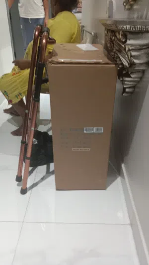 كراسي متحركه و كرسي حمام و مشايه و عجله التمرين  مروحه