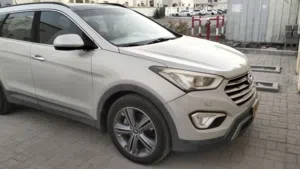 Used Hyundai Santa Fe in Muscat