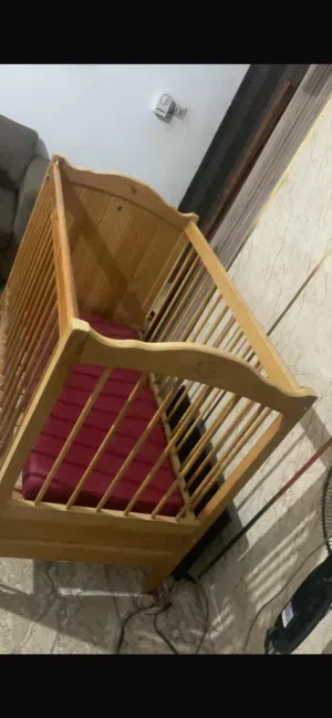 تخت بيبي استعمال خفيف