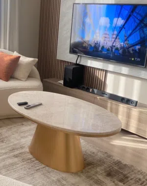 للبيع طقم طاوله رخام كبيره وصغيره نظيفه جدا