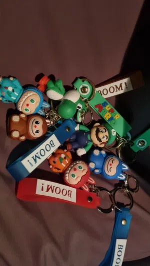 ميداليات مجسم العاب سعر الحبه ريالين