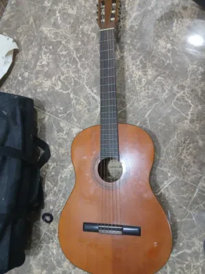 للبيع: جيتار كلاسيك Samick أصلي (صناعة كورية - إصدار التسعينيات) بحالة ممتازة