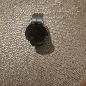 Samsung Galaxy Watch 5  Great Condition  Feature-Packed Smartwatch
