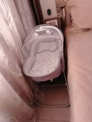 تخت اطفال للبيع