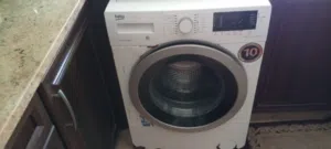 للبيع جلاية صحون بيكو وغسالة ملابس بيكو مستعمل