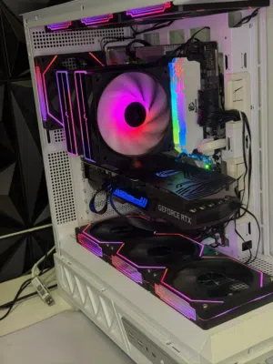 للبيع تجميعه قويه جدا بنضافه الوكاله نضيفه مليون مره