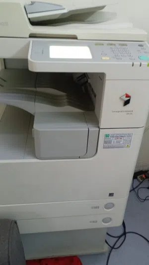 ماكينة تصوير كانون 2525