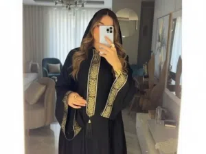 عبايه الملكه (مخزنC14)   عبايه ب خامه كتان مستورد   غير شفافه ومش بتبين تفاصيل الجسم