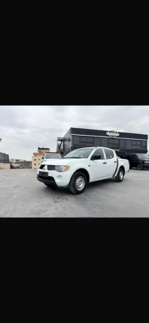 ميتسوبيشي l200 2009