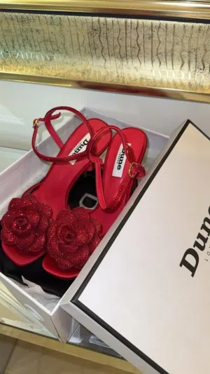 صندل ماركة Dune london