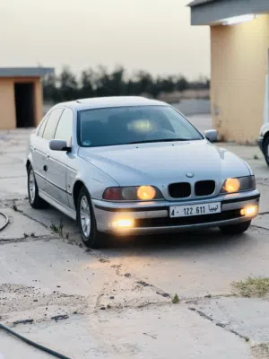 BMW 525 فنس