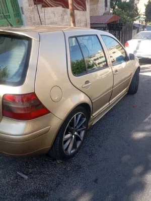 جولف موديل 2003 للبيع