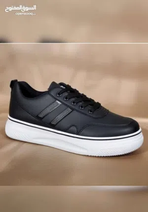 بوط صبايا جديد فقط ب 4 دنانير