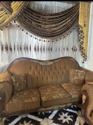 طقم كنب تفصيل  طقم كنب 13 مقعد تفضيل خشب زان شرش العنب