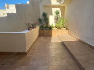 200 m2 3 Bedrooms Apartments for Rent in Amman Abdoun