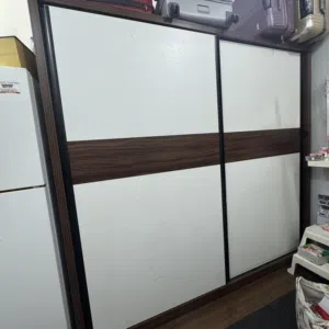 دولاب جرار كبير