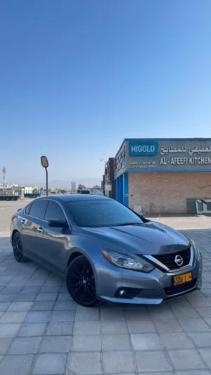 Used Nissan Altima in Muscat