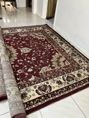 سجادة تركي 4*3 مستعملة بحالة ممتازة 39 دينار مع متفرقات بيت العاب وشغلات كل اشي بسعره