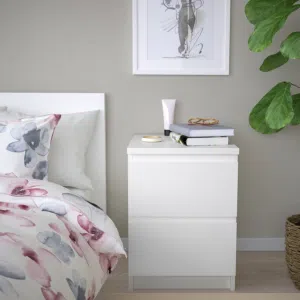 خزانة جانبية ( إيكيا ) IKEA للبيع ( مستخدم )
