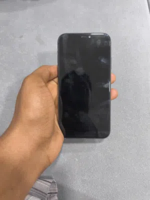 Apple iPhone 11 128 GB in Al Batinah