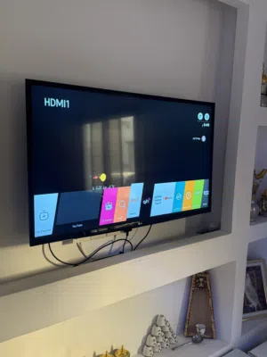 للبيع تلفزيون LG سمارت