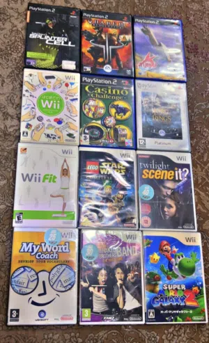 للبيع ألعاب PlayStation 2 و Wii