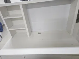 مكتب اكيا بحالمة ممتازة جدا