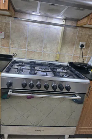 فرن للبيع استعمال خفيف. oven