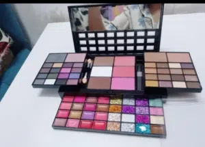 مكياج روعة براند