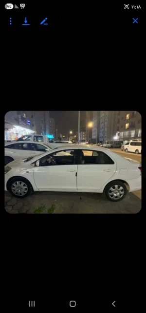 تويوتا ياريس للبيع