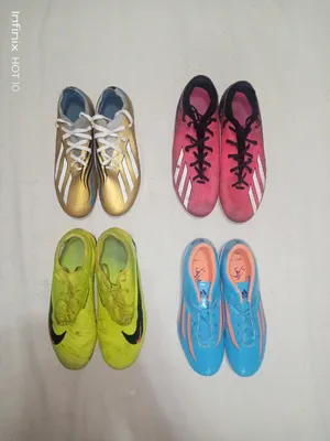 Sport Shoes . Adidas . 430