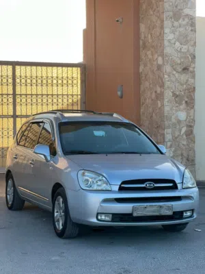 Used Kia Carens in Misrata