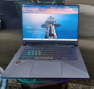 ASUS ROG STRIX G16 , 16 2.5K 240Hz, RTX 5070, Ryzen 9 9955HX, 32GB RAM, 1TB SSD