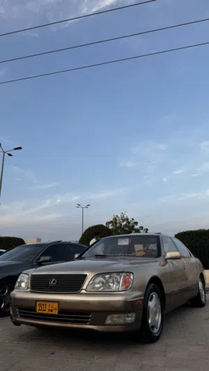 Used Lexus LS in Al Batinah