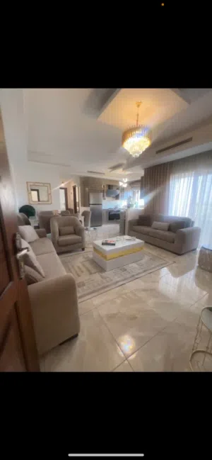 شقة مفروشه فاخره للإيجار الشهري في الرابيه عمان Luxurious Furnished apartment for Rent in Al Rabieh