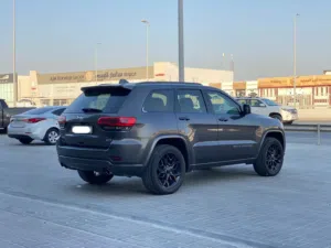 Jeep Grand Cherokee 2019 (Grey)