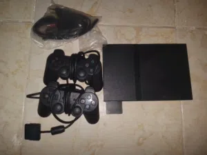 بلستيشن 2للبيع بي 150وقابل للنيقاش