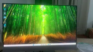 Hp 24 The device, Olen One, works very well there is a minor scratch الجهاز يعمل بشكل جيد جدا يوجد