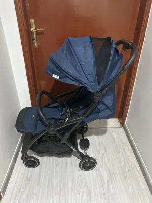 عربانة اطفال للطياره