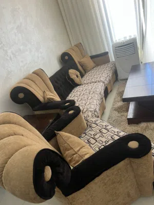 طقم كنب 7مقاعد وطربيزات