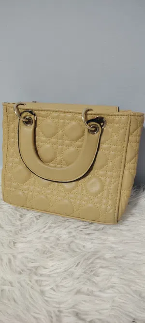 شنط يد مستعمله