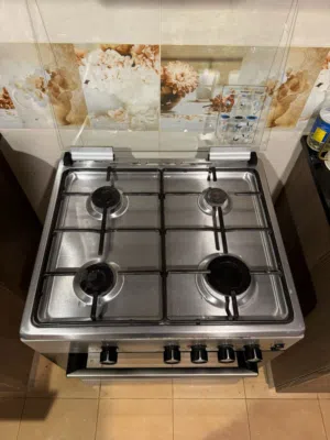 Cooker and oven