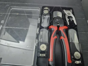 أجهزة يدوية للبيع