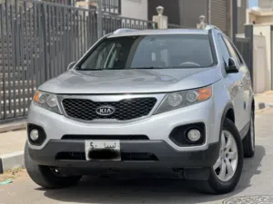 Used Kia Sorento in Tripoli