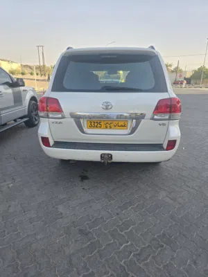 Used Toyota Land Cruiser in Muscat