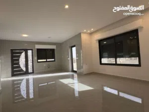 شقه اخيره با الاسكان طابق اول بسعر التكلفة فرصه لن تتكرر