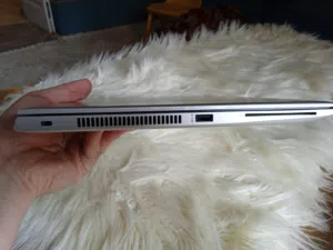 hp لابتوب بحالة نظيفة