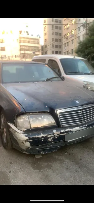 used-mercedes-benz-c-class-in-nablus
