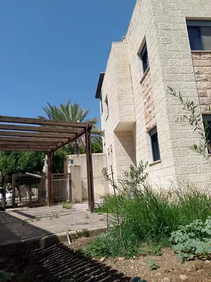‏٣ غرف نوم ‏.‏ مفروش جزئياً ‏.‏ سنوي‏4